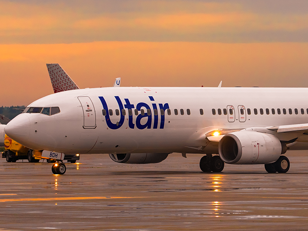 Utair авиакомпания. Авиакомпания UTAIR Airlines. Самолеты авиакомпании ЮТЭЙР. Авиакомпания ЮТЭЙР UTAIR. Самолет ЮТЭЙР.